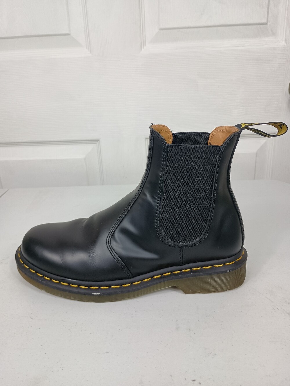 Dr Martens Chelsea Boots Womens 8 Black Leather Yellow Stitch Pull On 2976 - Picture 3 of 16